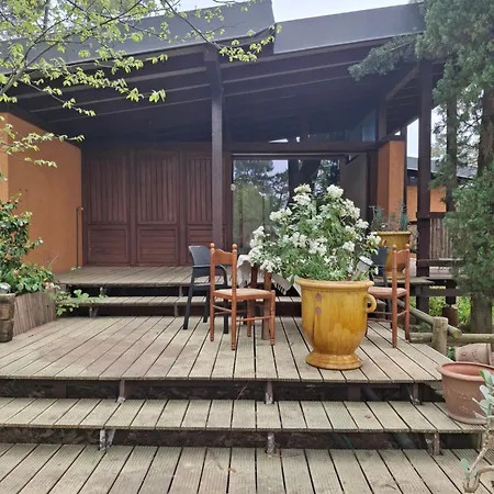 Maison Zen Bed & Breakfast Laval-Pradel
